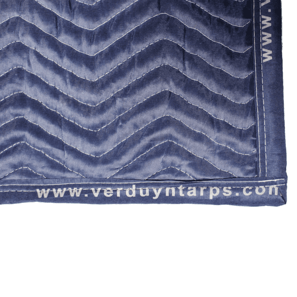 Détail d’angle de la couverture de déménagement Cemb 1200 Détail d’angle de la couverture de déménagement Cemb 1200